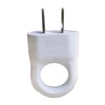 CLAVIJA DOS POLOS CON ANILLO DE SUJECION BTICINO CLA2PR